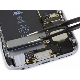 Замена двигателя iPhone 6s Taptic